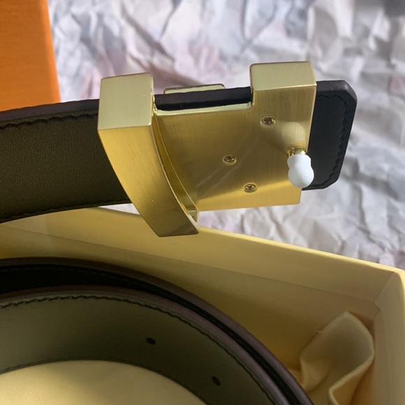 Louis Vuitton Men's Classic Checkerboard Gold Buckle Belt - Picture 5 of 6